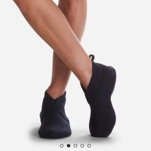 Bombas Slipper Gripper Socks: Women’s Medium (9-11.5) Navy Blue